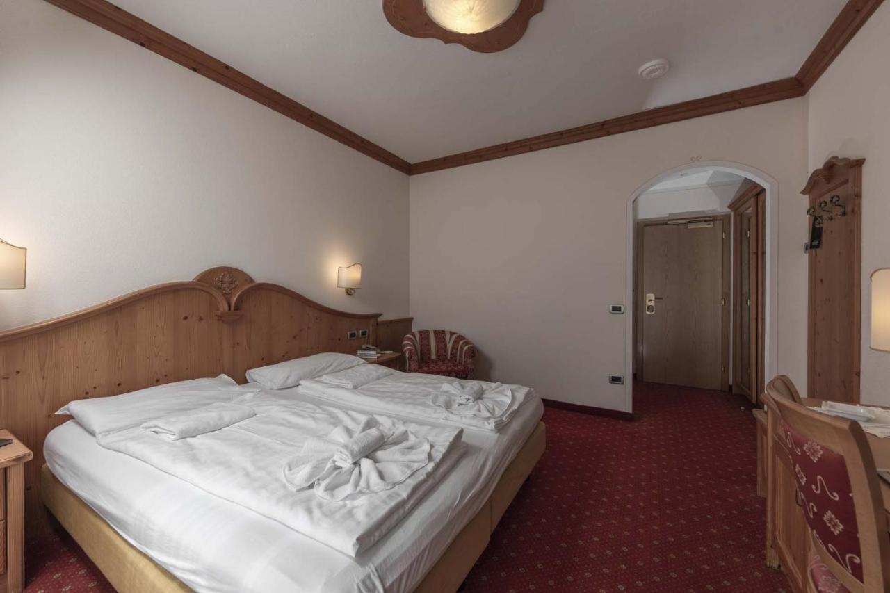Ariston Lake View Hotel Мольвено Экстерьер фото