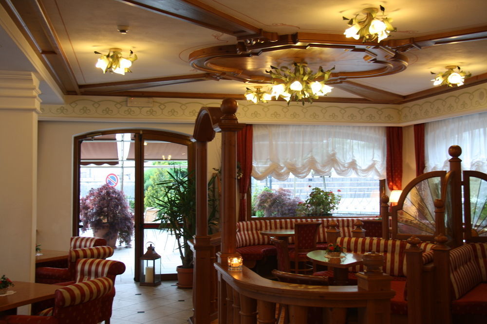 Ariston Lake View Hotel Мольвено Экстерьер фото
