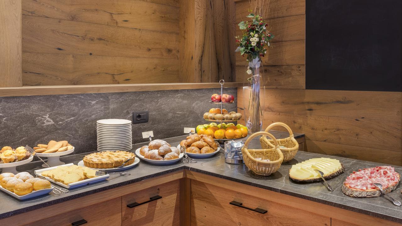 Ariston Lake View Hotel Мольвено Экстерьер фото